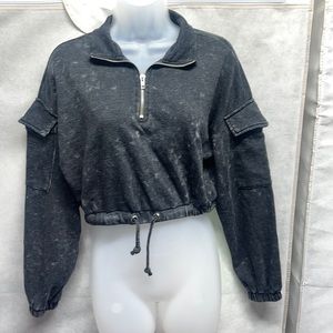 Crop quarter zip